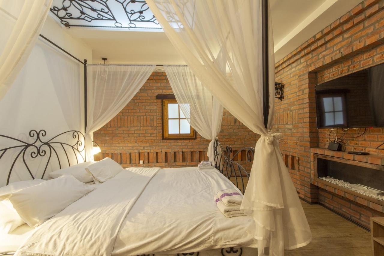 Madison Inn Suites - Wilson'S Square Beograd Eksteriør bilde