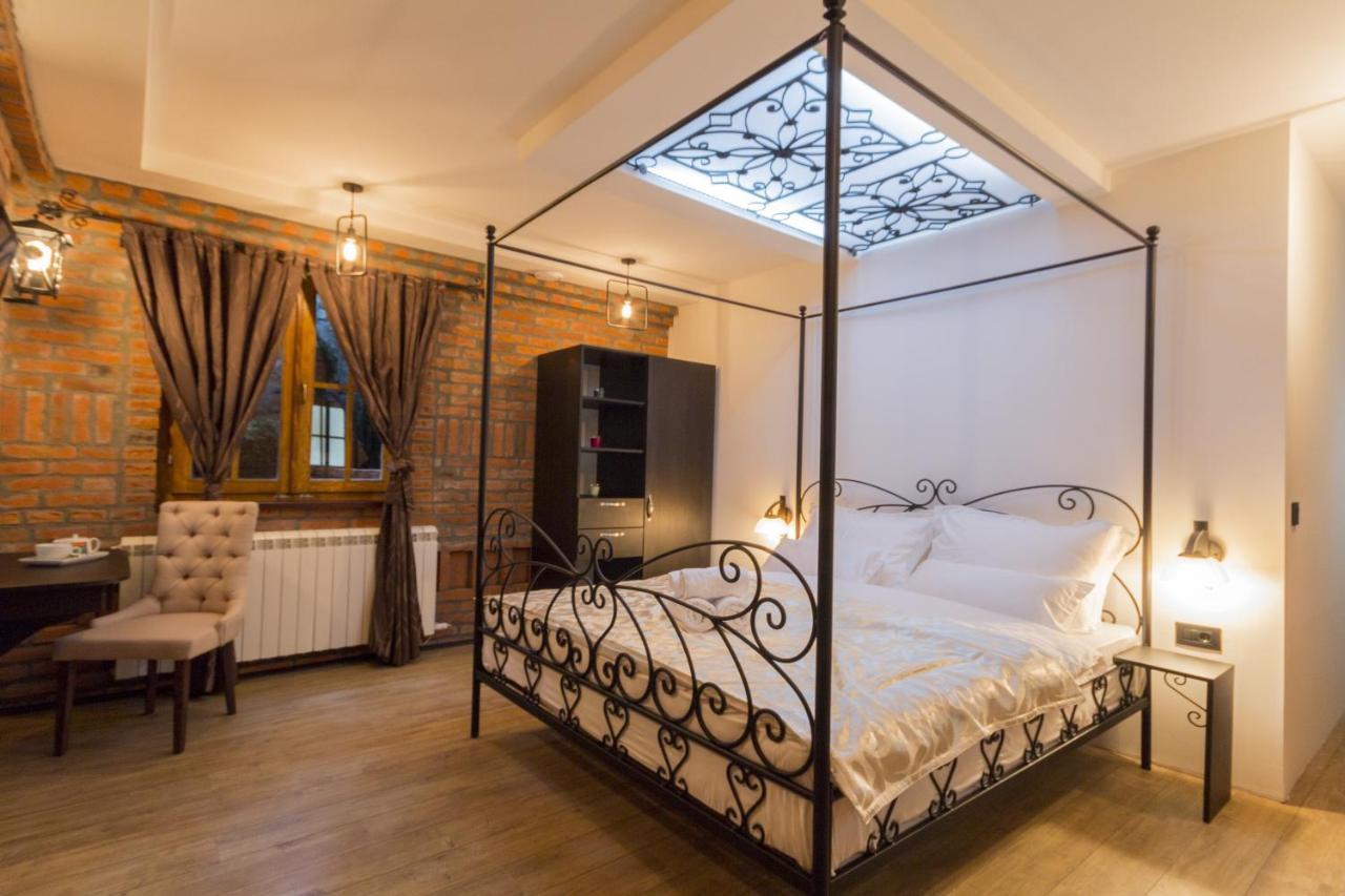 Madison Inn Suites - Wilson'S Square Beograd Eksteriør bilde